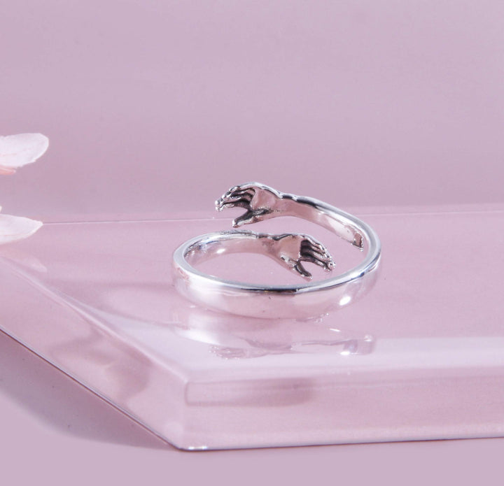 Hug Ring