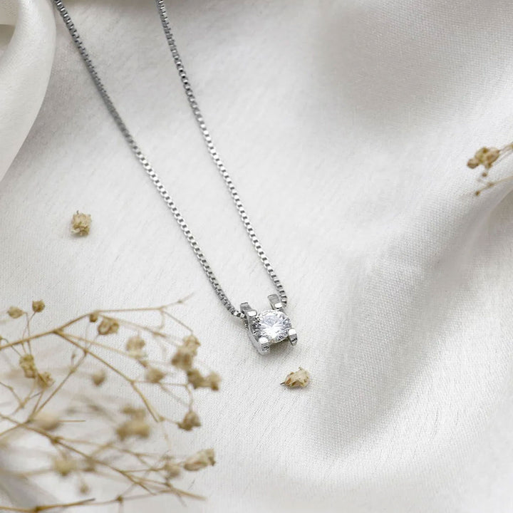 Dainty Diamond Necklace