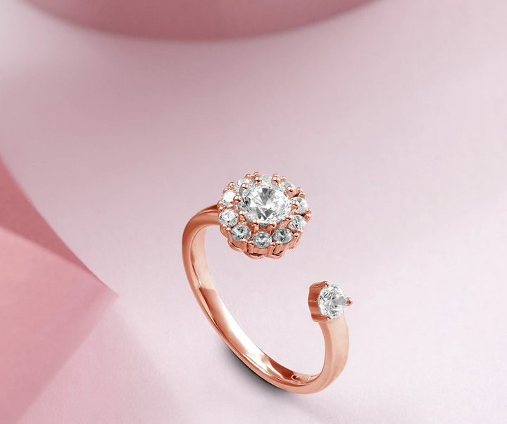 Lucky Cubic Zircon Open Rotating Finger Ring